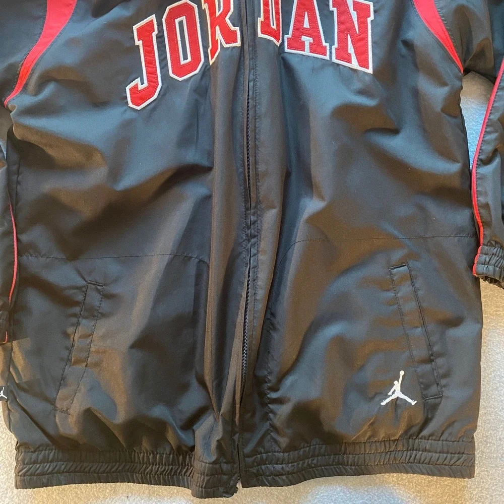 Jordan jumpman windbreaker